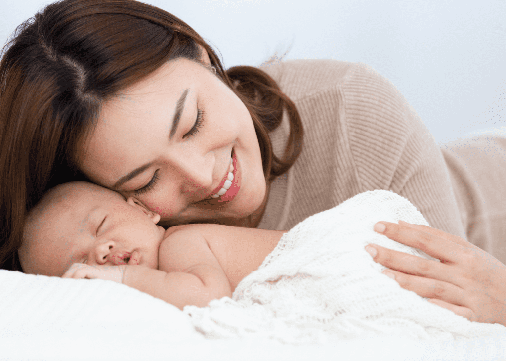 เฝ้าระวัง! พร้อมรับมือป้องกันลูกแรกเกิดให้ห่างไกล COVID-19