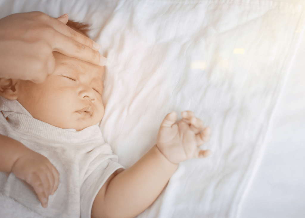 8 วิธีป้องกันลูกน้อย จาก 'ฮีทสโตรก'