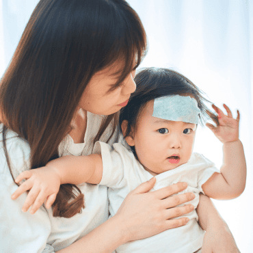 แม่ต้องรู้! ‘โรคปอดบวม’ ในเด็กที่มาพร้อมลมหนาว