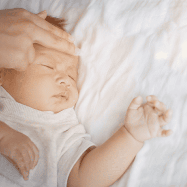 8 วิธีป้องกันลูกน้อย จาก 'ฮีทสโตรก'