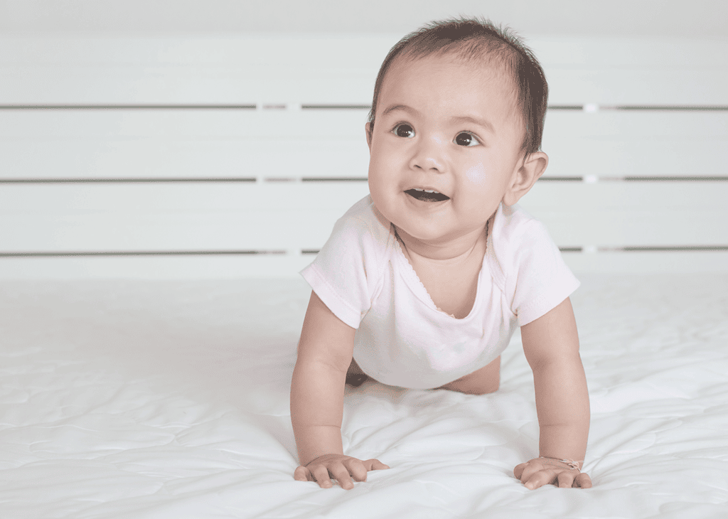 เคล็ดลับเตรียมลูกน้อยให้พร้อมหัดคลาน