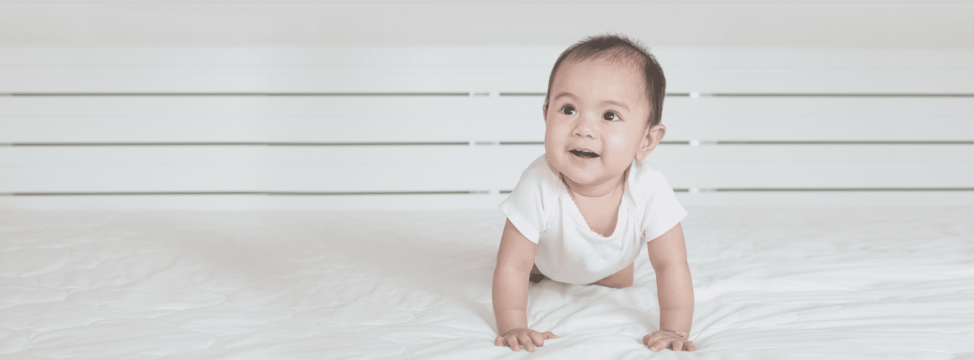 เคล็ดลับเตรียมลูกน้อยให้พร้อมหัดคลาน