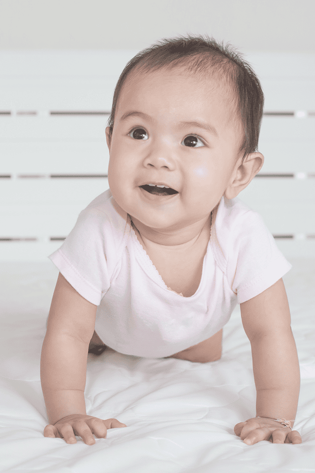 เคล็ดลับเตรียมลูกน้อยให้พร้อมหัดคลาน