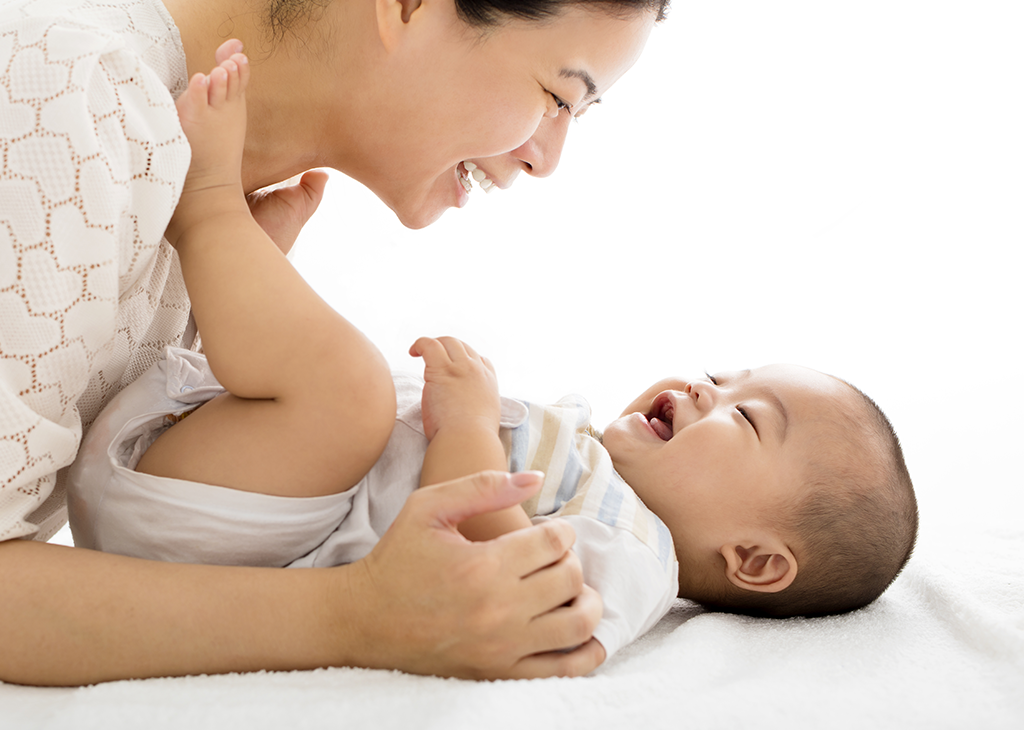 8 brain development tips during the first year