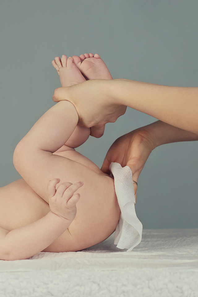 Tips on how to change diapers